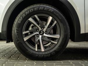 Mahindra XUV700 2.0T AX5 - Image 10