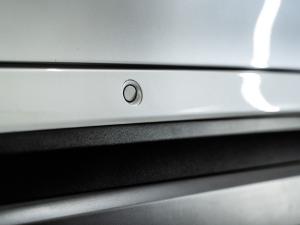 Mahindra XUV700 2.0T AX5 - Image 16