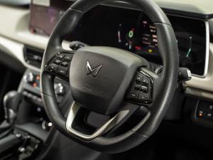Mahindra XUV700 2.0T AX5 - Image 21