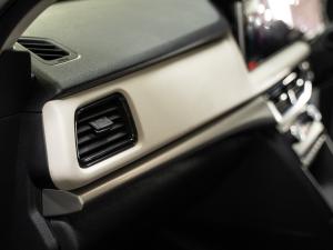 Mahindra XUV700 2.0T AX5 - Image 27