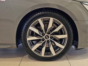Audi A4 40TFSI S line - Image 15