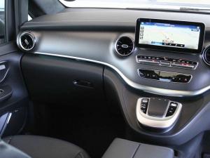 Mercedes-Benz V-Class V300d Exclusive - Image 10