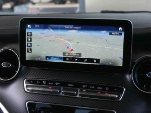 Mercedes-Benz V-Class V300d Exclusive - Image 12