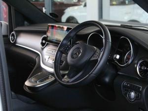 Mercedes-Benz V-Class V300d Exclusive - Image 13