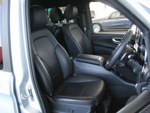 Mercedes-Benz V-Class V300d Exclusive - Image 19