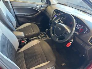 Hyundai i20 1.4 Fluid auto - Image 10