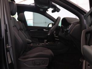Audi Q5 40TDI quattro Black Edition - Image 17