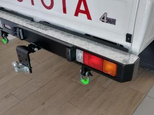 Toyota Land Cruiser 79 2.8GD-6 double cab - Image 12
