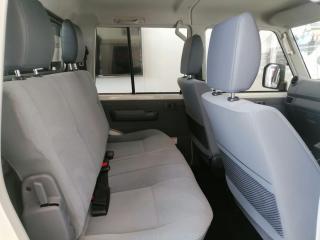 Toyota Land Cruiser 79 2.8GD-6 double cab