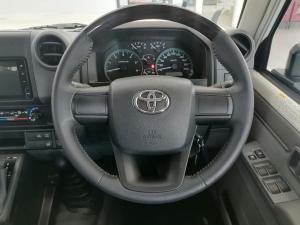 Toyota Land Cruiser 79 2.8GD-6 double cab - Image 19