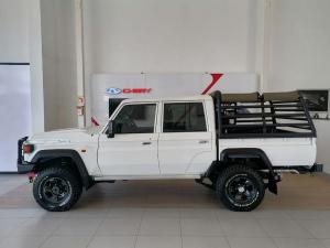 Toyota Land Cruiser 79 2.8GD-6 double cab - Image 2