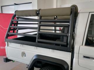 Toyota Land Cruiser 79 2.8GD-6 double cab