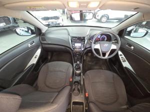 Hyundai Accent sedan 1.6 Motion - Image 9