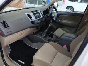 Toyota Fortuner 2.5D-4D - Image 7