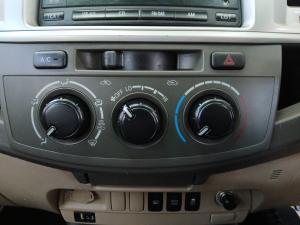 Toyota Fortuner 2.5D-4D - Image 11
