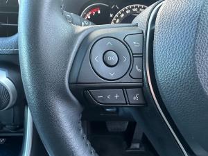 Toyota RAV4 2.0 VX - Image 10