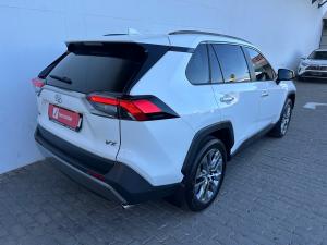 Toyota RAV4 2.0 VX - Image 2
