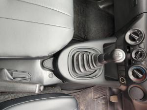 Toyota Hilux 2.0 single cab S (aircon) - Image 12