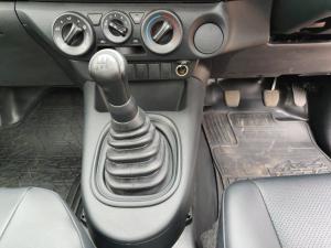 Toyota Hilux 2.0 single cab S (aircon) - Image 13