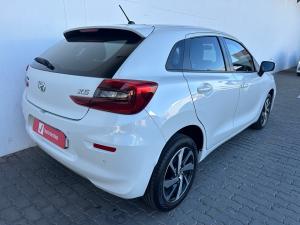 Toyota Starlet 1.5 XS manual - Image 2