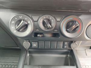 Toyota Hilux 2.8GD-6 Xtra cab Legend auto - Image 17