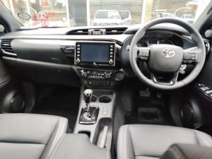 Toyota Hilux 2.8GD-6 double cab Legend auto - Image 6