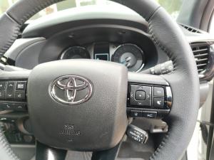 Toyota Hilux 2.8GD-6 double cab Legend auto - Image 10