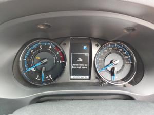 Toyota Hilux 2.8GD-6 double cab Legend auto - Image 11