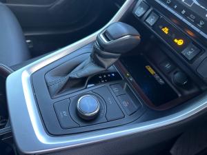 Toyota RAV4 2.5 Hybrid VX E-Four - Image 12