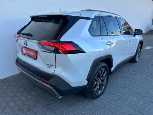 Toyota RAV4 2.5 Hybrid VX E-Four - Image 2