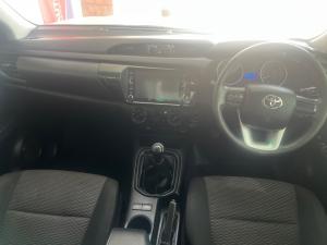 Toyota Hilux 2.4GD-6 Xtra cab Raider auto - Image 6