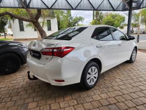 Toyota Corolla Quest 1.8 Plus manual - Image 2