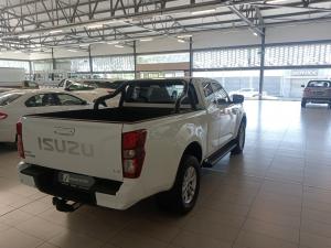 Isuzu D-Max 1.9TD Extended cab LS auto - Image 2
