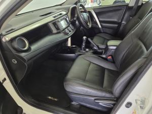 Toyota RAV4 2.0 GX - Image 7