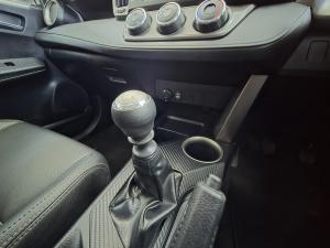 Toyota RAV4 2.0 GX - Image 13