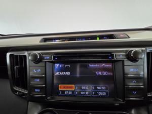 Toyota RAV4 2.0 GX - Image 14