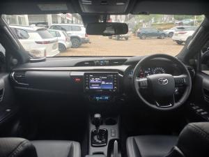 Toyota Hilux 2.8GD-6 double cab 4x4 Legend auto - Image 6
