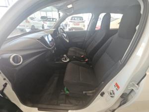 Toyota Vitz 1.0 XR AMT - Image 7