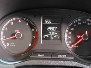 Volkswagen Polo Vivo 1.4 - Image 11