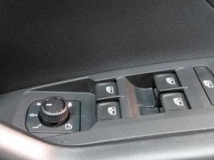 Volkswagen T-CROSS 1.0 TSI Life DSG - Image 17