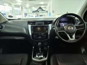 Nissan Navara 2.5DDTI LE/LE Plus automatic D/C - Image 12