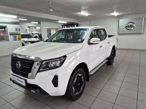 Nissan Navara 2.5DDTI LE/LE Plus automatic D/C - Image 1