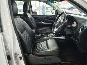 Nissan Navara 2.5DDTI LE/LE Plus automatic D/C - Image 7