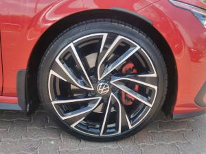 Volkswagen Golf GTI - Image 16