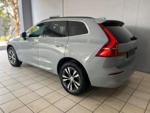 Volvo XC60 B5 AWD Essential - Image 3