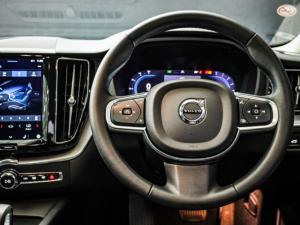 Volvo XC60 B5 AWD Essential - Image 19