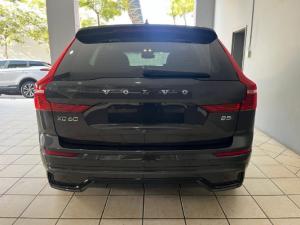 Volvo XC60 B5 AWD Ultimate Dark - Image 2