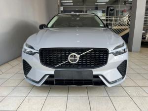 Volvo XC60 B5 AWD Ultimate Dark - Image 2