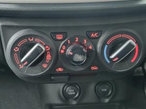 Toyota Vitz 1.0 XR manual - Image 10