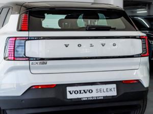 Volvo EX30 Plus Single Motor Extended Range - Image 15